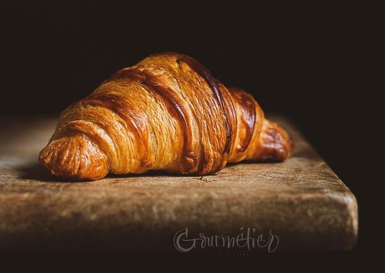 Croissant Logo